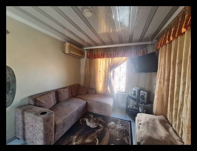 5 BEDROOM HOUSE FOR SALE IN BONELA